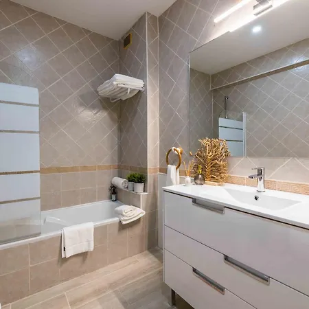 Casa Santa Maria - Sea View - 500m From The - Wifi Apartment